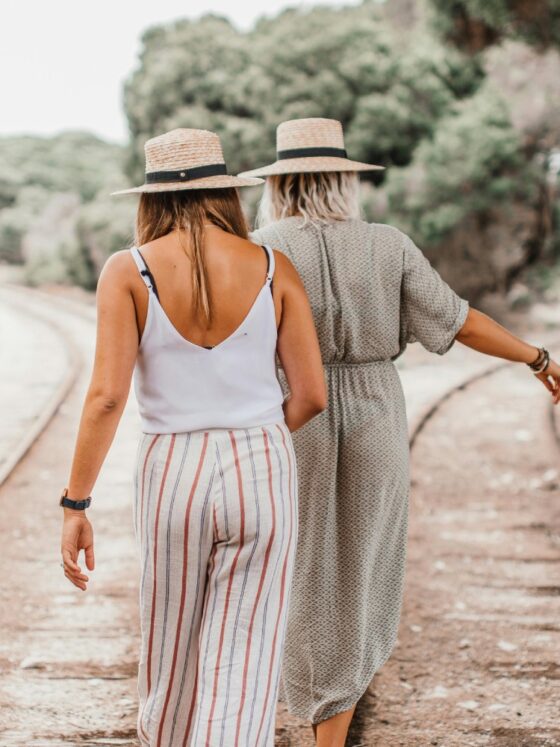 Summer Outfits That Work: Expert Style Guide & Real Tips